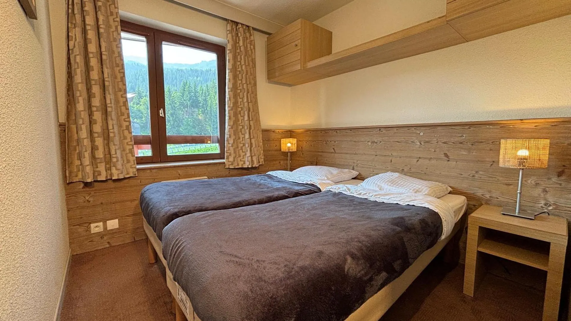 Residence Britania Cles Blanches La Tania France