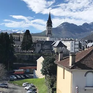 Loft Reve Du Soir 125 M2 Climatise 350 M De La Gare , Lourdes France