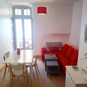 Joli Duplex Avec Balcon Et Vue Sur Place Du Centre Historique ! , Foix France