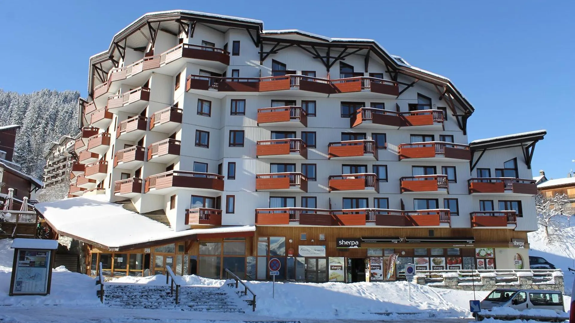 Residence Britania Cles Blanches La Tania 0*,  France